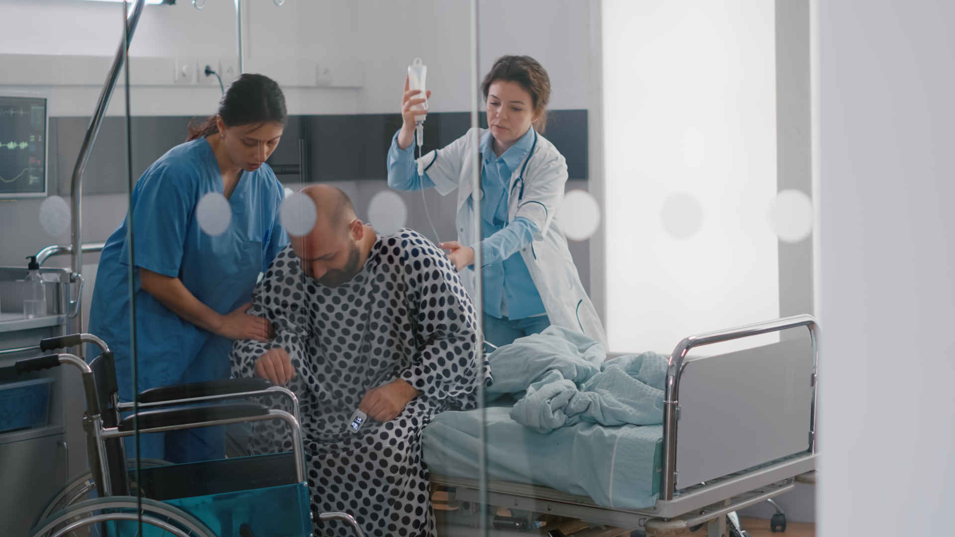 Patient mobilising with assistance