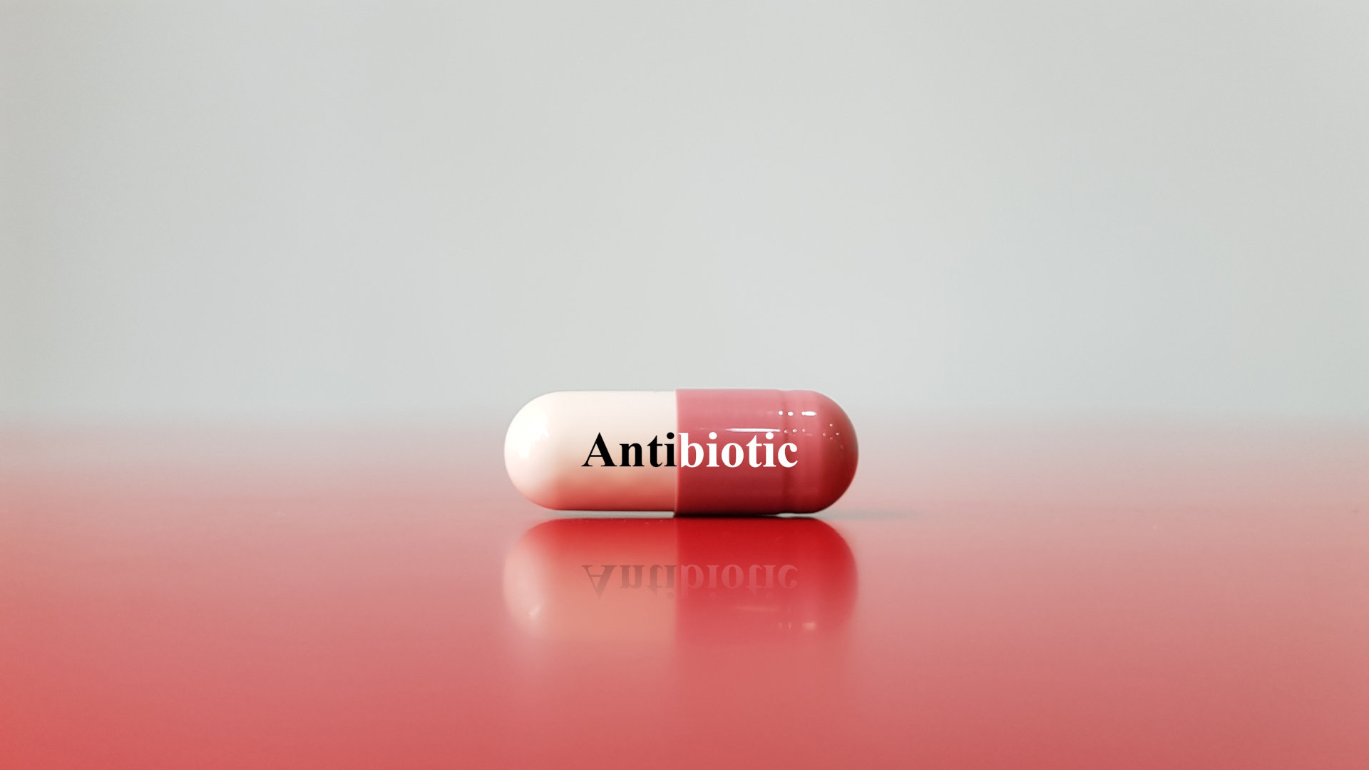 Capsule saying antibiotic